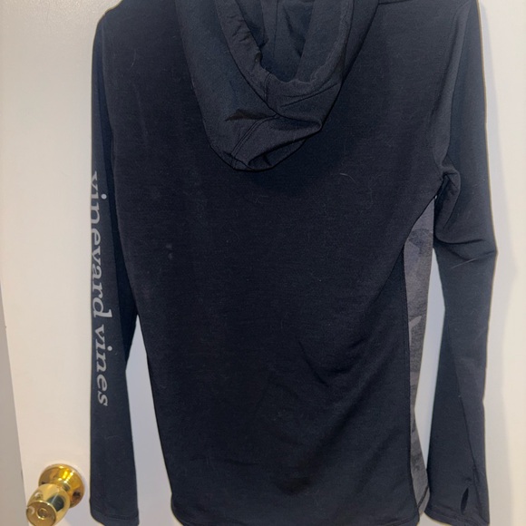 Vineyard Vines Men's Black Hoodie with Gray Accents - Picture 5 of 5